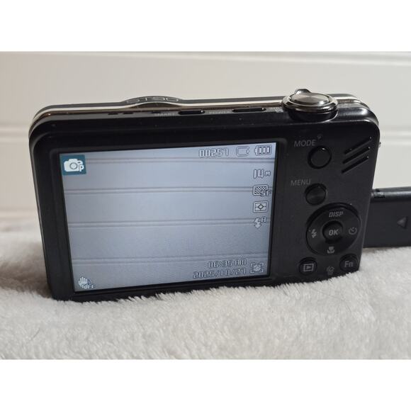 Samsung Digital Camera ST90 14.2MP Black Working 2gb Sd Card And Cord - Picture 2 of 9